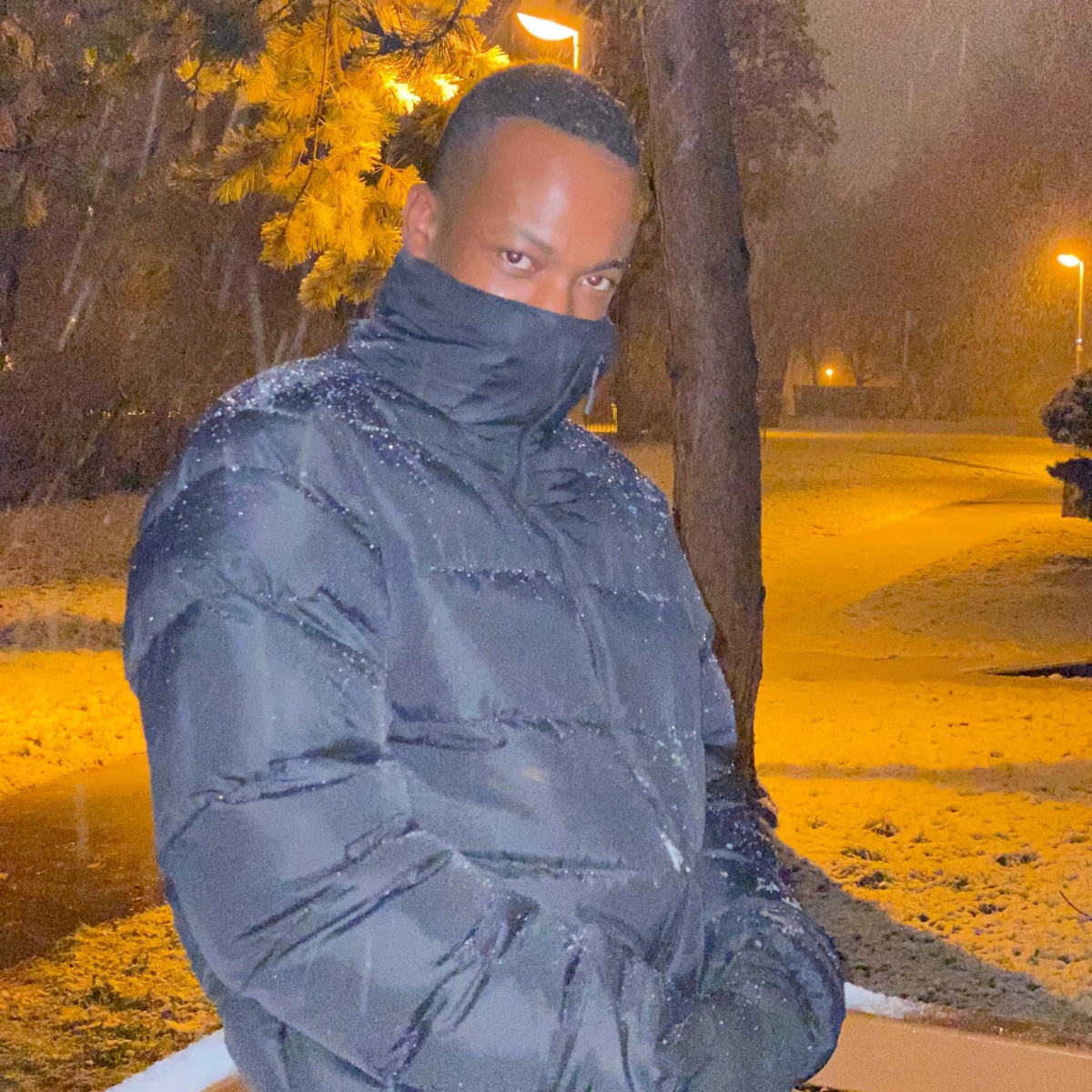 Drippin' feat. Treelas, Freeze