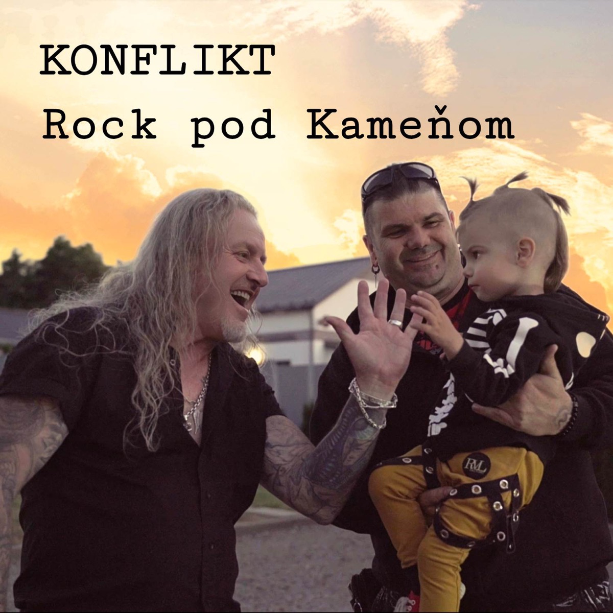 Rock pod kameňom