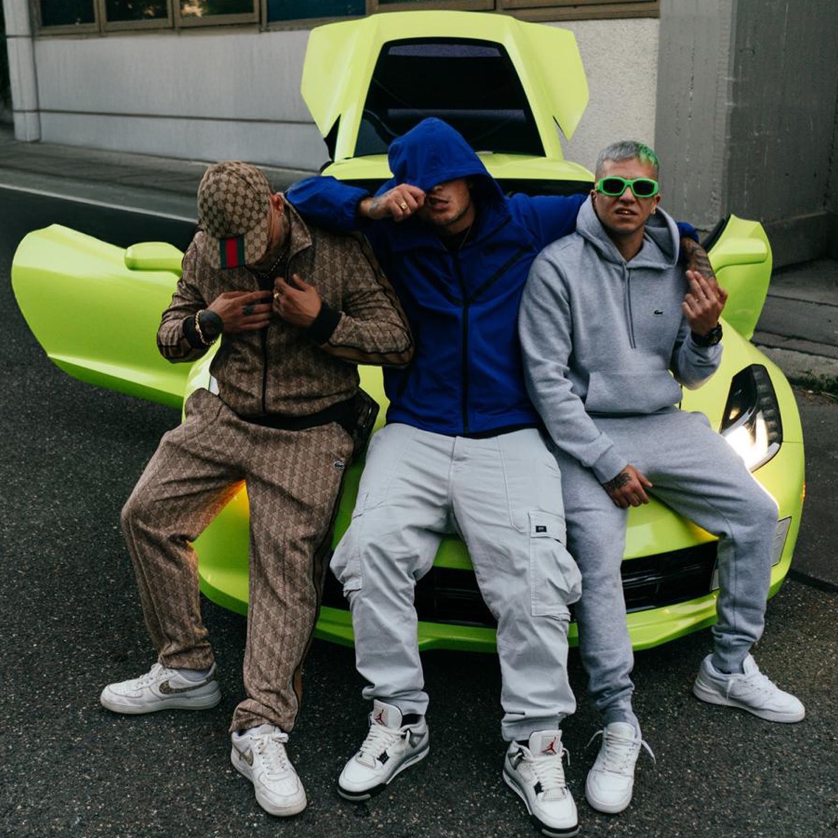 Krakodeal (feat. Freez247)