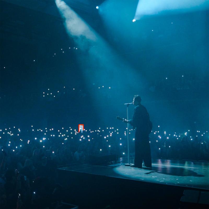 Kapela SEBASTIAN vydává live verzi hitu Hvězdy z Fora Karlín.  Dokument a záznam z celého koncertu bude už brzy v kině